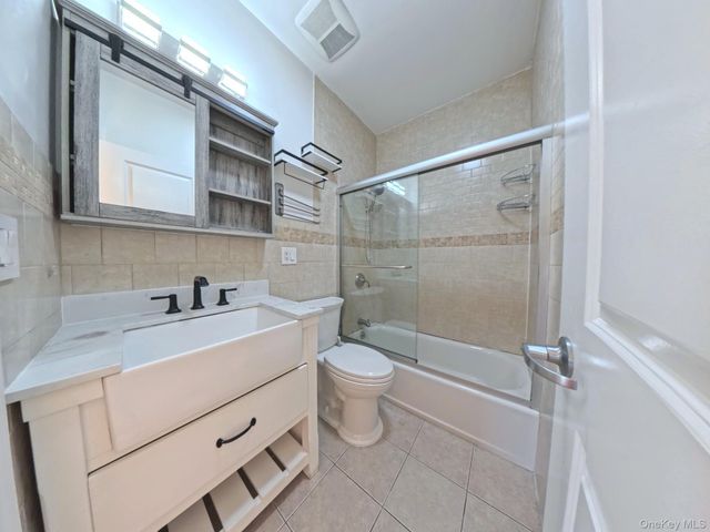 4038 194th Street 3B, Flushing, NY 11358
