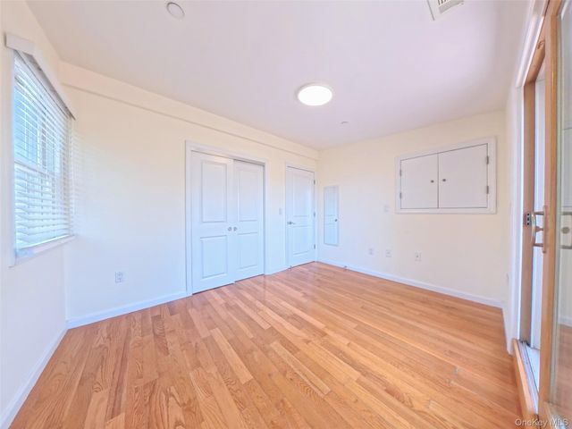 4038 194th Street 3B, Flushing, NY 11358