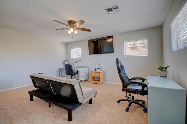 7202 Wasilla Drive NE, Rio Rancho, NM 87144