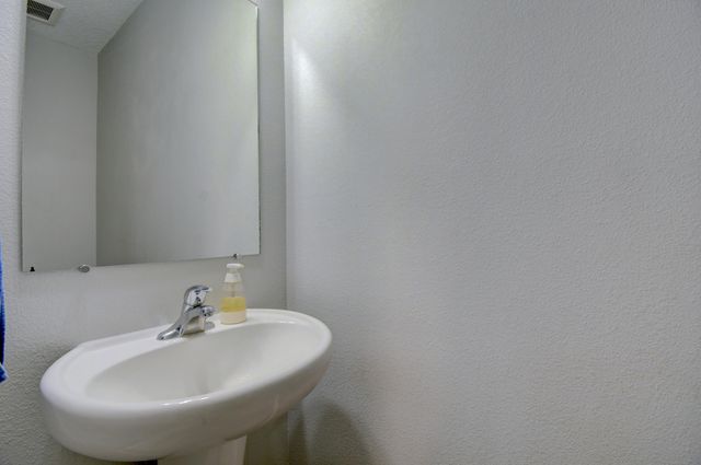 7202 Wasilla Drive NE, Rio Rancho, NM 87144
