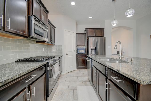 7202 Wasilla Drive NE, Rio Rancho, NM 87144