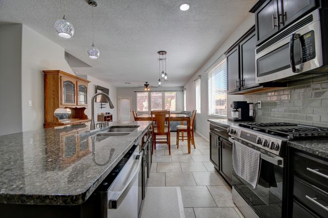 7202 Wasilla Drive NE, Rio Rancho, NM 87144