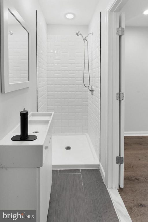 Image 16 of property listing at 5134 PEMBRIDGE AVE, Baltimore, MD 21215