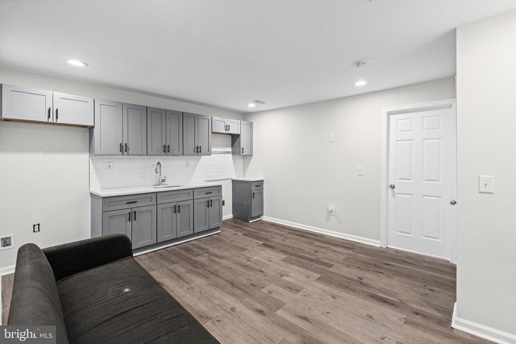 Image 29 of property listing at 5134 PEMBRIDGE AVE, Baltimore, MD 21215