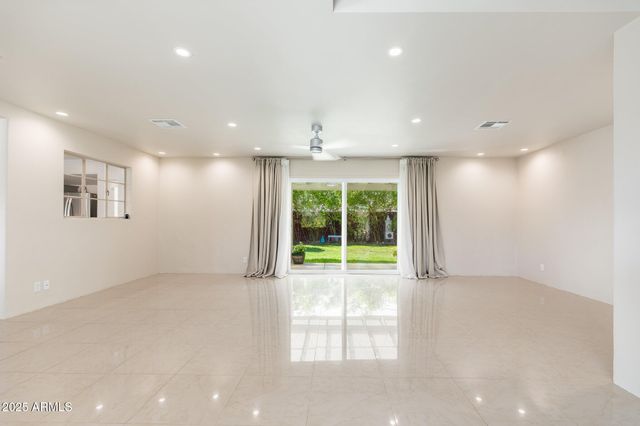 2219 W CATALINA Drive, Phoenix, AZ 85015