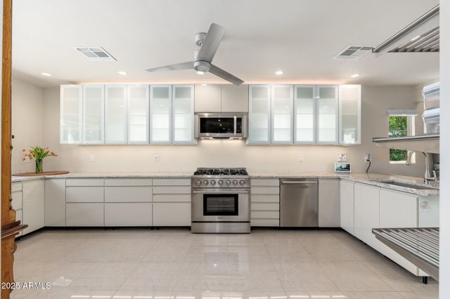 2219 W CATALINA Drive, Phoenix, AZ 85015