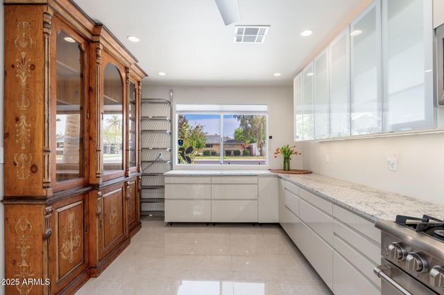 2219 W CATALINA Drive, Phoenix, AZ 85015