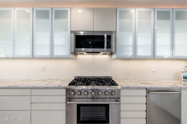 2219 W CATALINA Drive, Phoenix, AZ 85015