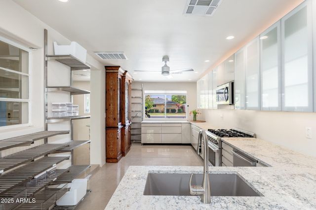 2219 W CATALINA Drive, Phoenix, AZ 85015