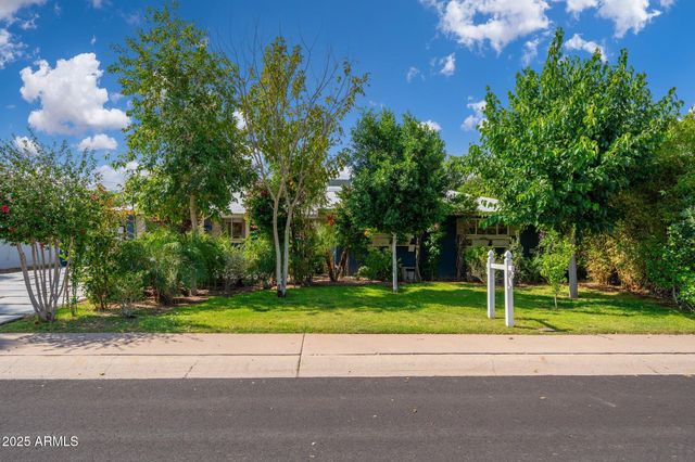 2219 W CATALINA Drive, Phoenix, AZ 85015