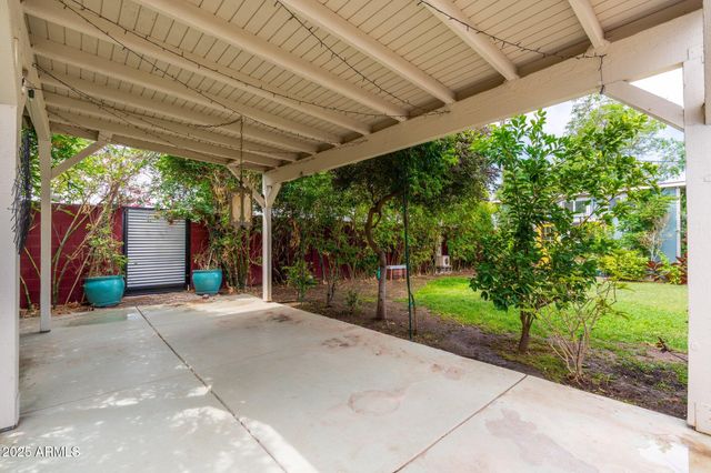 2219 W CATALINA Drive, Phoenix, AZ 85015