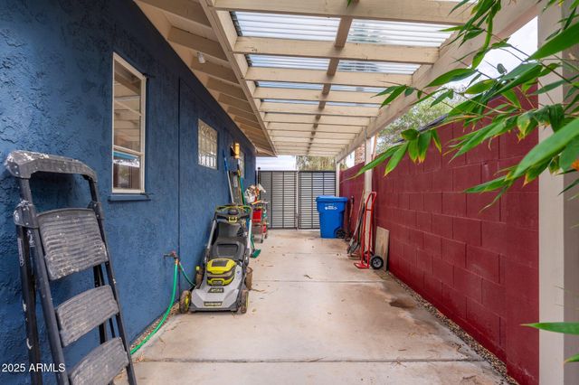 2219 W CATALINA Drive, Phoenix, AZ 85015