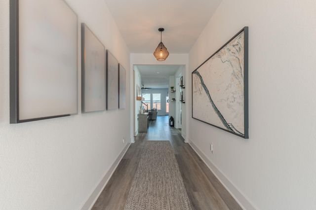 6504 Velvet Leaf LN, Buda, TX 78610