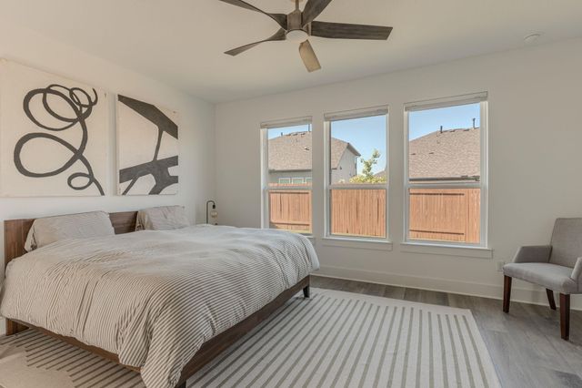 6504 Velvet Leaf LN, Buda, TX 78610