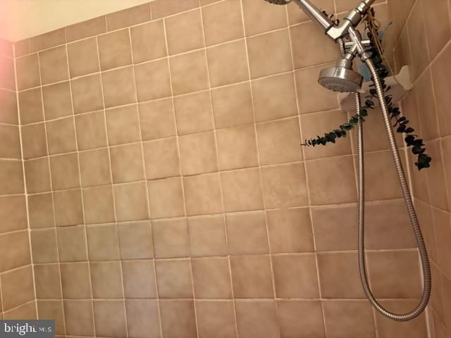 2501 S GROSS ST, Philadelphia, PA 19142