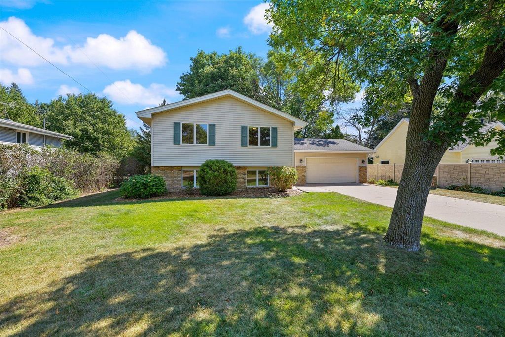 11377 Lily Street NW, Coon Rapids, MN 55433 — photo 3