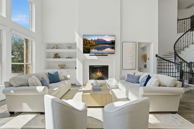 96 Winter Sunrise Circle, The Woodlands, TX 77375