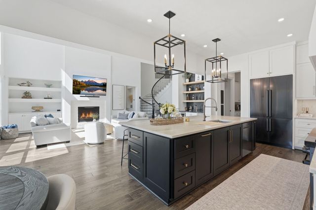 96 Winter Sunrise Circle, The Woodlands, TX 77375