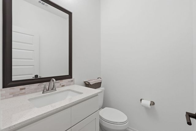 96 Winter Sunrise Circle, The Woodlands, TX 77375