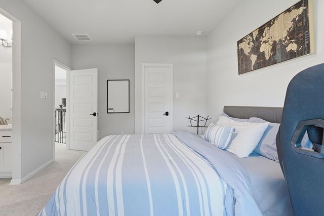 96 Winter Sunrise Circle, The Woodlands, TX 77375