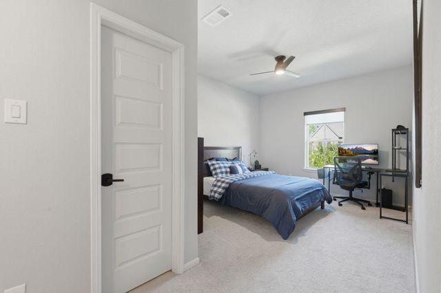 96 Winter Sunrise Circle, The Woodlands, TX 77375