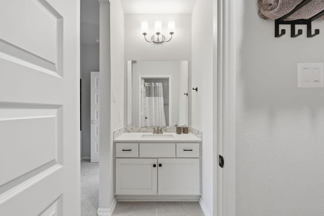 96 Winter Sunrise Circle, The Woodlands, TX 77375