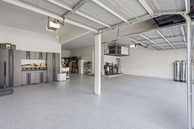 96 Winter Sunrise Circle, The Woodlands, TX 77375