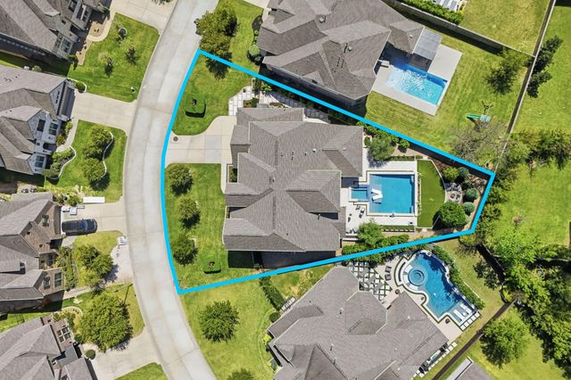 96 Winter Sunrise Circle, The Woodlands, TX 77375