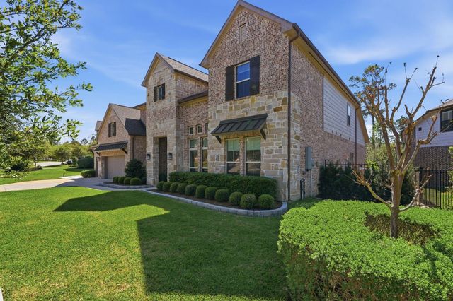 96 Winter Sunrise Circle, The Woodlands, TX 77375