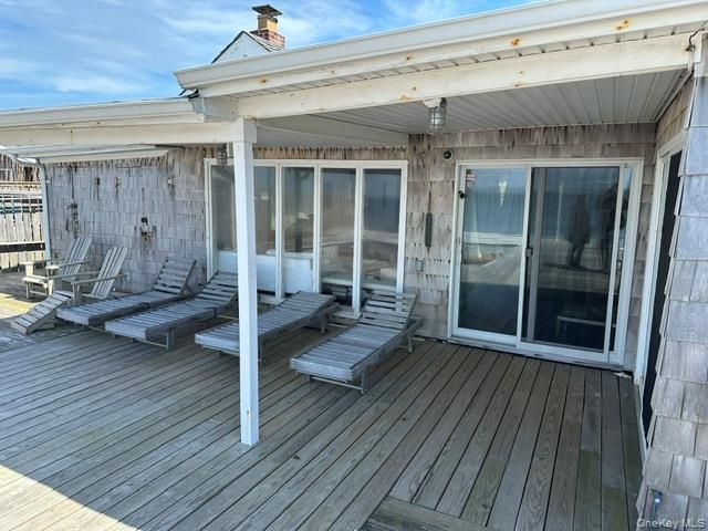 71 Bayview Walk, Cherry Grove, NY 11782