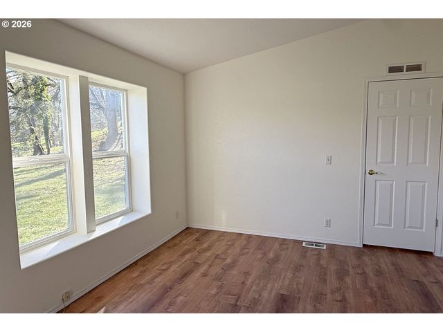 90750 HILL Rd, Springfield, OR 97478