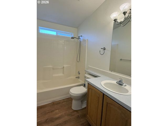 90750 HILL Rd, Springfield, OR 97478