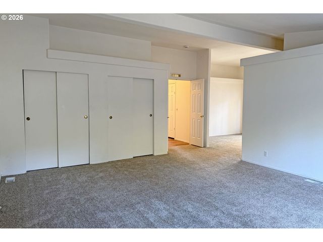 90750 HILL Rd, Springfield, OR 97478