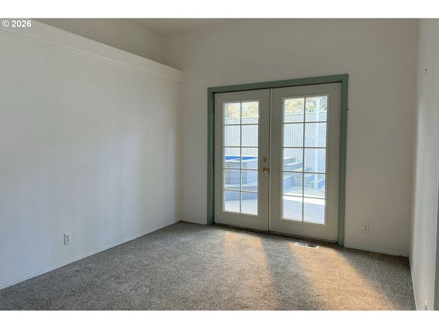 90750 HILL Rd, Springfield, OR 97478