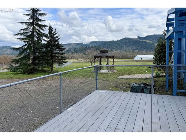 90750 HILL Rd, Springfield, OR 97478