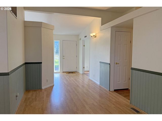 90750 HILL Rd, Springfield, OR 97478