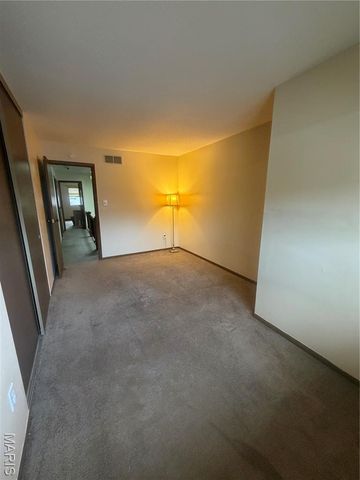 11752 Russet Meadow Drive, St Louis, MO 63146