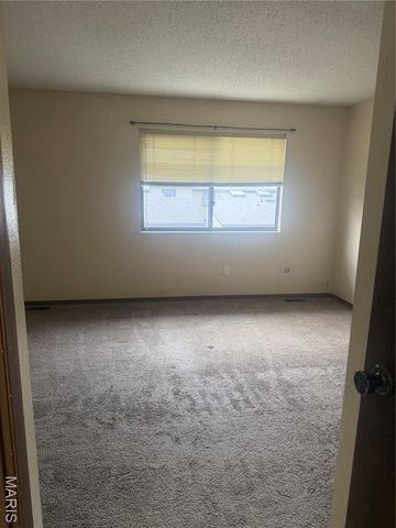 11752 Russet Meadow Drive, St Louis, MO 63146