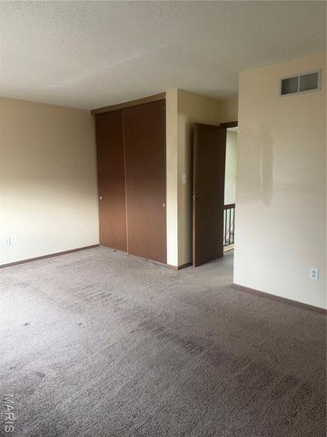 11752 Russet Meadow Drive, St Louis, MO 63146