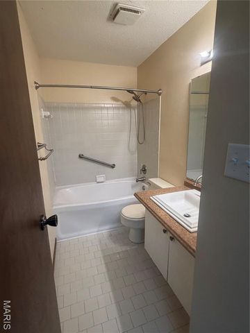 11752 Russet Meadow Drive, St Louis, MO 63146