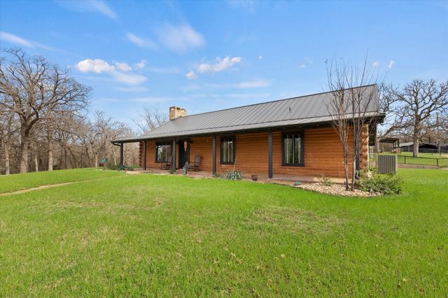 2194 Fm 2382, St Jo, TX 76265