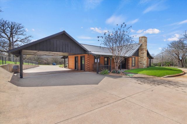 2194 Fm 2382, St Jo, TX 76265