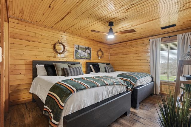 2194 Fm 2382, St Jo, TX 76265