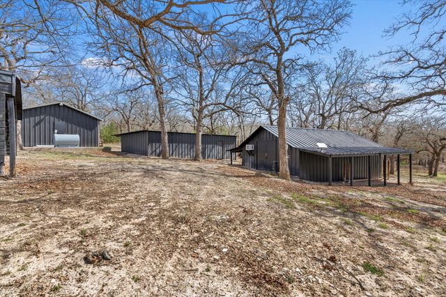 2194 Fm 2382, St Jo, TX 76265
