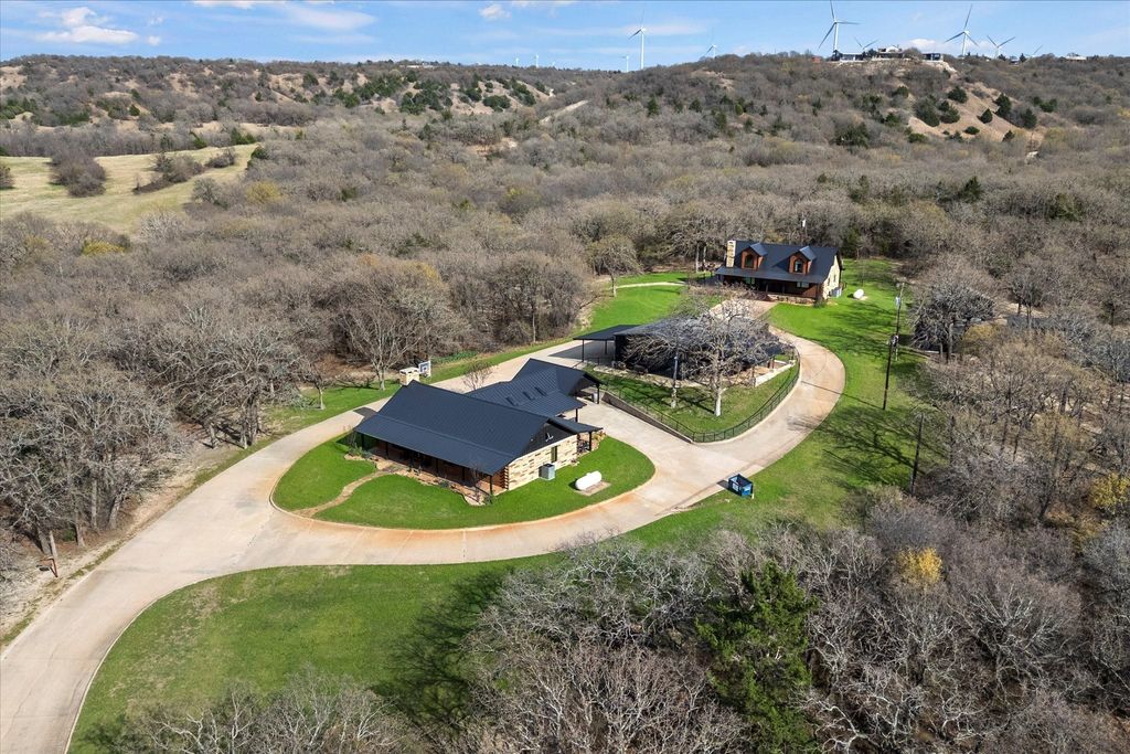 2194 Fm 2382, St Jo, TX 76265
