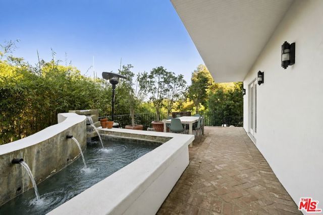 3411 Tareco Drive, Los Angeles, CA 90068