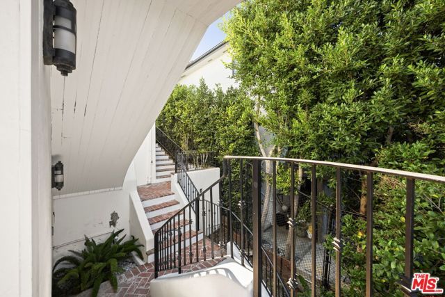3411 Tareco Drive, Los Angeles, CA 90068