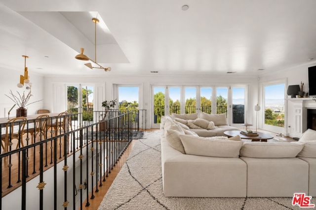 3411 Tareco Drive, Los Angeles, CA 90068