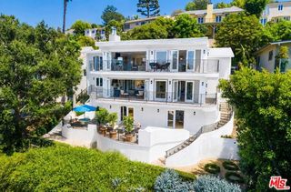 3411 Tareco Drive, Los Angeles, CA 90068