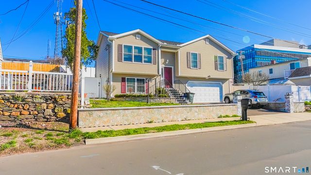 45 Daytona Street, West Haven, CT 06516